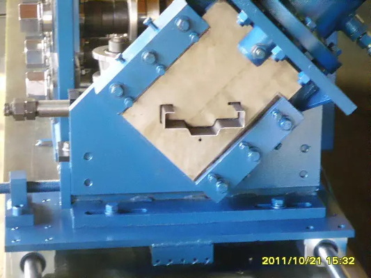 4.5kw Rolling Shutter Slats Roll Forming Machine Konwerter PLC
