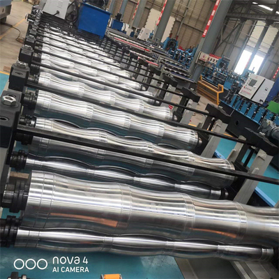Maszyna do formowania rolek glazurowanych ze stali żelaznej o wysokiej prędkości 3-5 m / min nożyce hydrauliczne