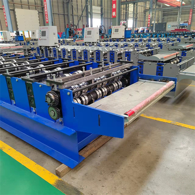 Dostosuj maszynę do formowania rolek podłogowych Hydrauliczne cięcie 0,8 mm-1,5 mm